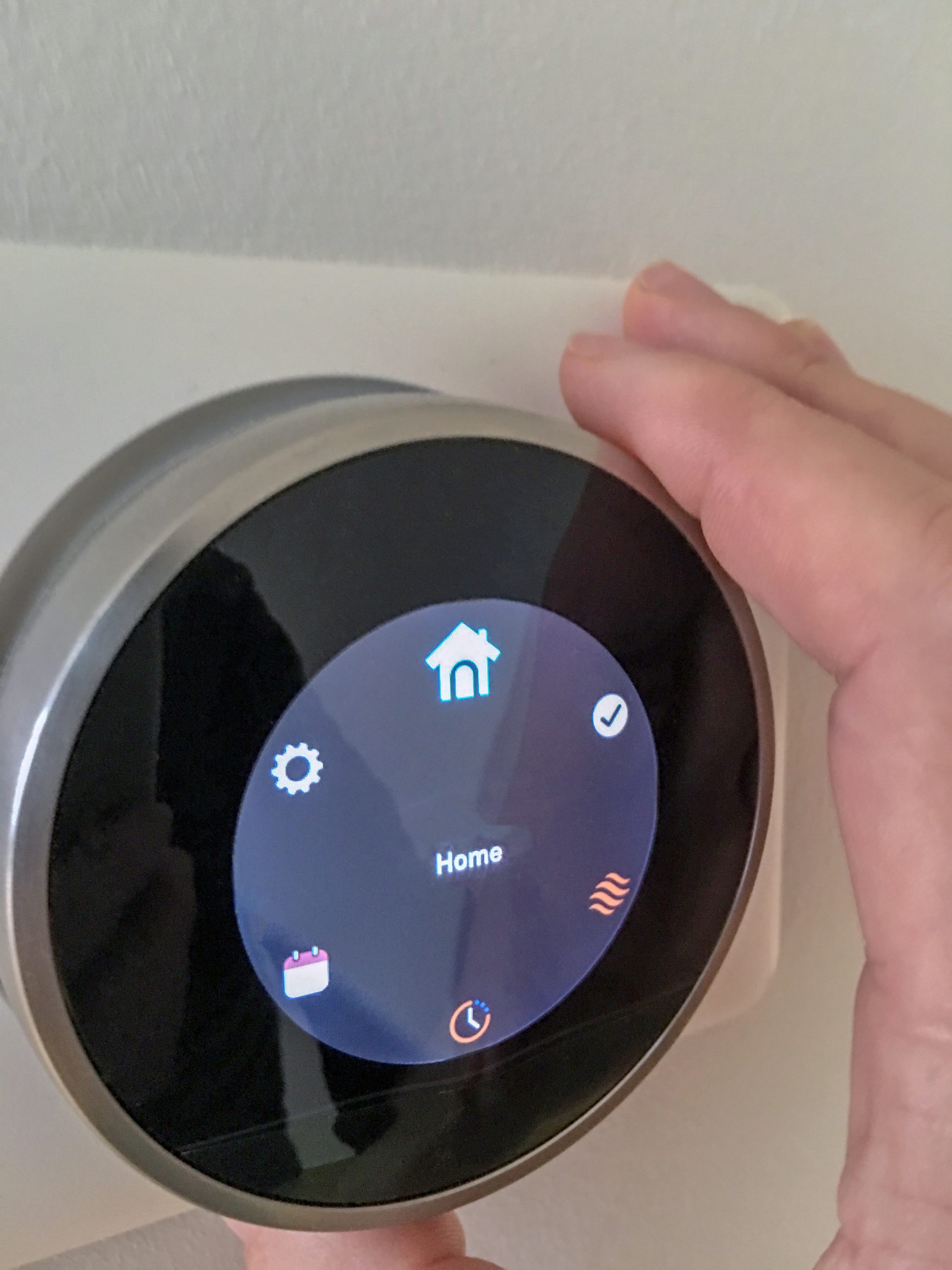 The Benefits of Upgrading to a Smart Thermostat for Your Fixer-Upper